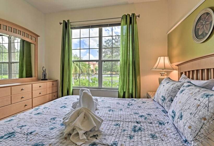 14 Mi To Disney Parks: Spacious Kissimmee Home