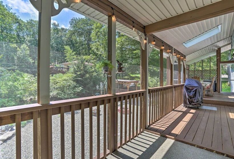 Home W/ Hot Tub, Fire Pit, Koi Pond: Walk To Lake!