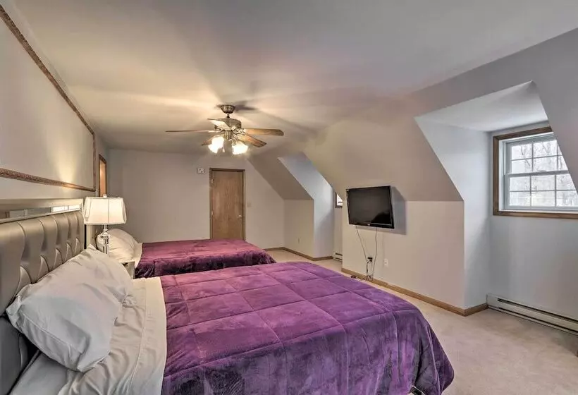 Home W/ Hot Tub, Fire Pit, Koi Pond: Walk To Lake!