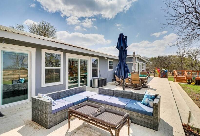 Lake Buchanan Island Hideaway W/ Private Beach!