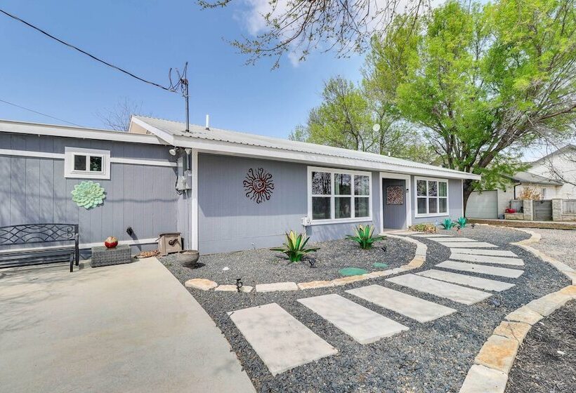 Lake Buchanan Island Hideaway W/ Private Beach!