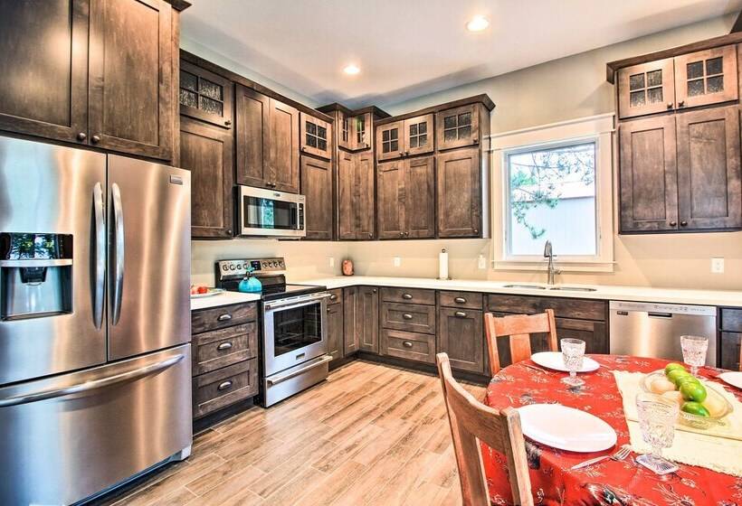 Lakefront Home W/ Private Dock ~ 15 Mi To Walker