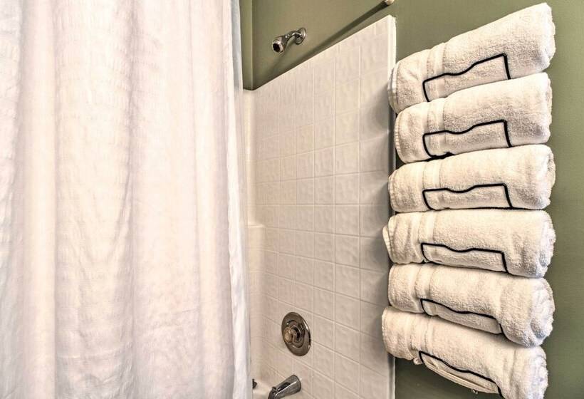 Lakefront Motley Home W/ Private Dock & Fire Pit!