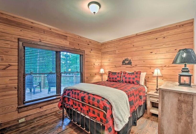 Sapphire Log Cabin W/ Wraparound Deck + Fire Pit!