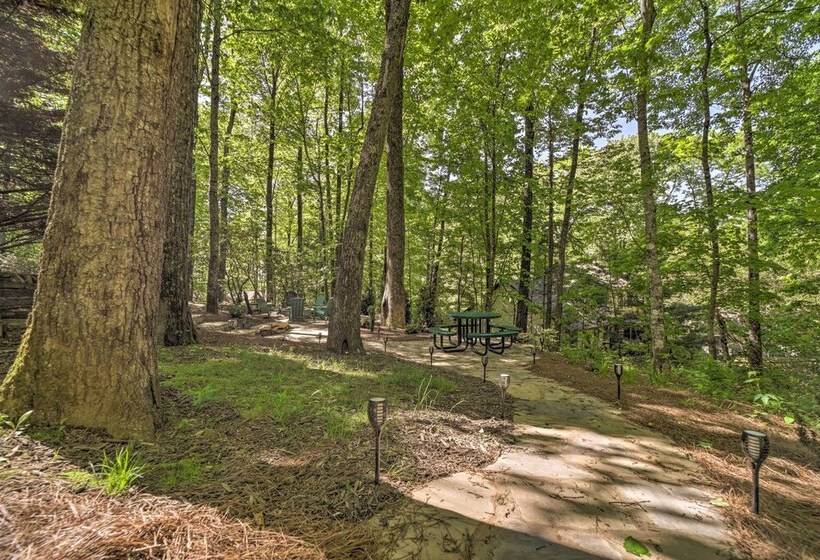 Sapphire Log Cabin W/ Wraparound Deck + Fire Pit!
