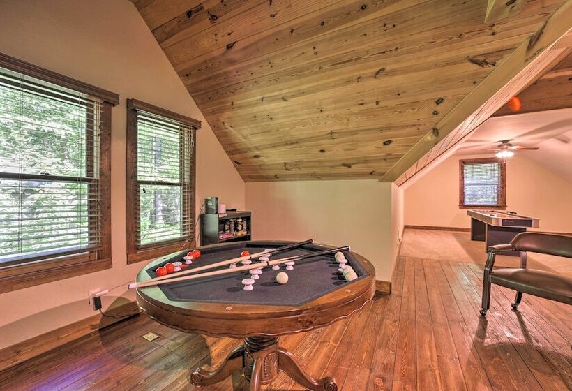 Sapphire Log Cabin W/ Wraparound Deck + Fire Pit!