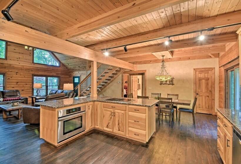 Sapphire Log Cabin W/ Wraparound Deck + Fire Pit!