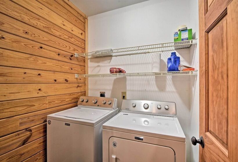 Sapphire Log Cabin W/ Wraparound Deck + Fire Pit!