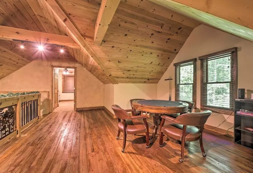 Sapphire Log Cabin W/ Wraparound Deck + Fire Pit!