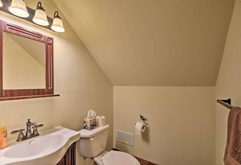 Sapphire Log Cabin W/ Wraparound Deck + Fire Pit!