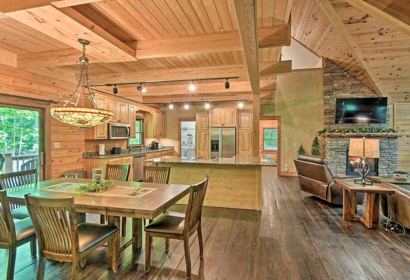 Sapphire Log Cabin W/ Wraparound Deck + Fire Pit!