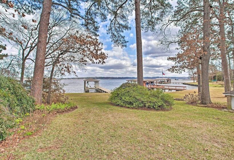 Large Waterfront Lake Palestine Home W/ Deck, Dock