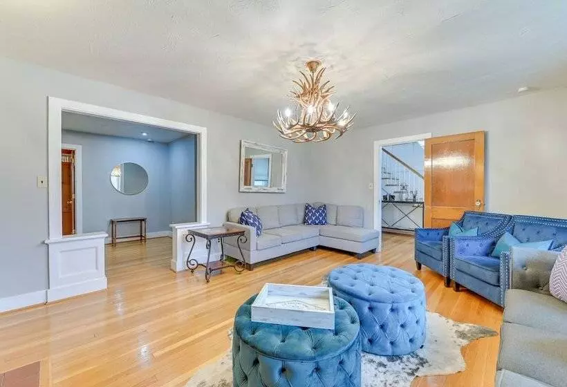 Slope Views: Luxe Windham Retreat W/ Hot Tub!