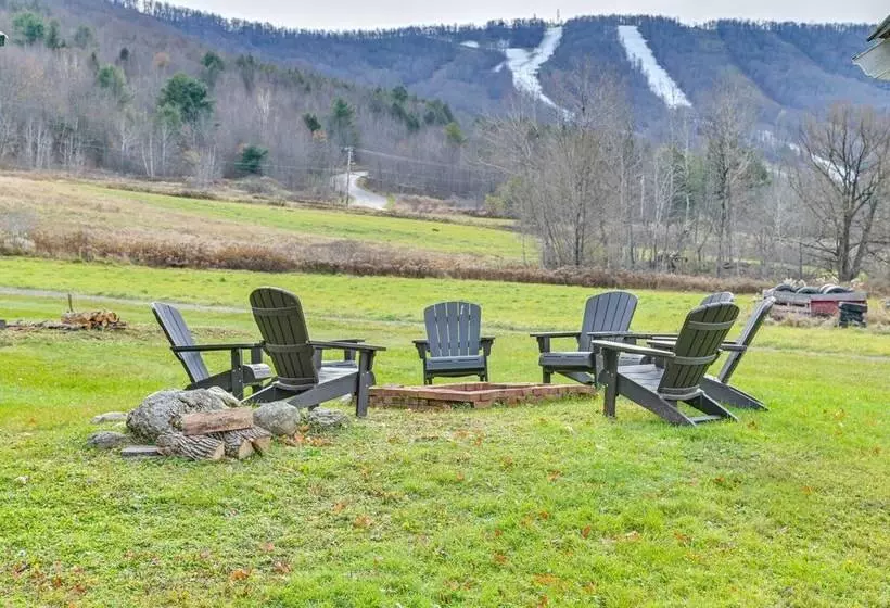 Slope Views: Luxe Windham Retreat W/ Hot Tub!