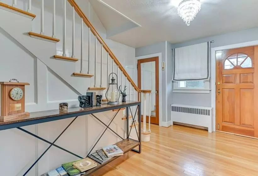 Slope Views: Luxe Windham Retreat W/ Hot Tub!