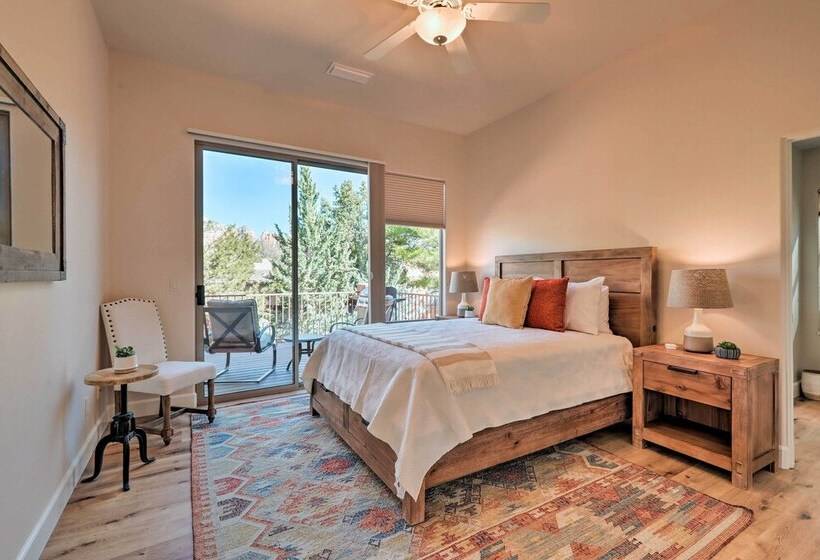 Luxury Sedona Living: Remodeled W/ Red Rock Views!