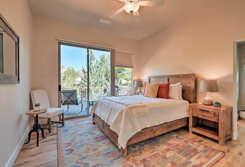 Luxury Sedona Living: Remodeled W/ Red Rock Views!