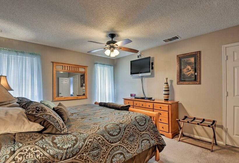 Mesa Home W/ Pool ~ 7 Mi To Riparian Preserve!