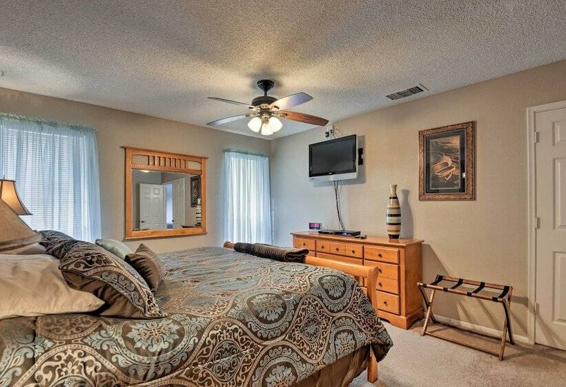 Mesa Home W/ Pool ~ 7 Mi To Riparian Preserve!