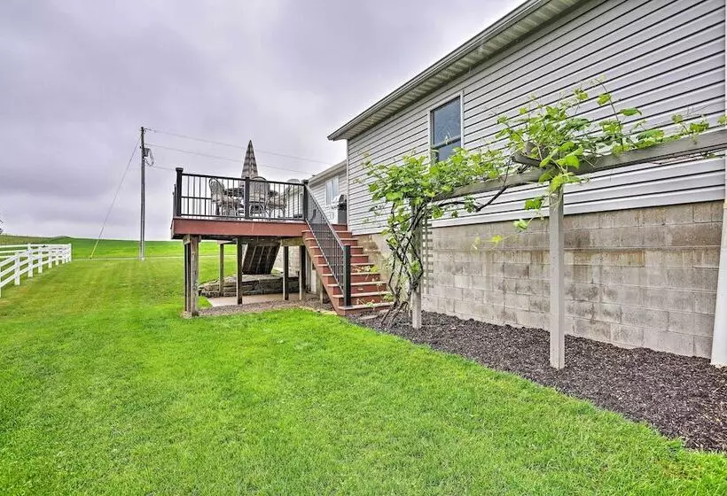 Millersburg Home W/ Covered Porch & Fire Pit!