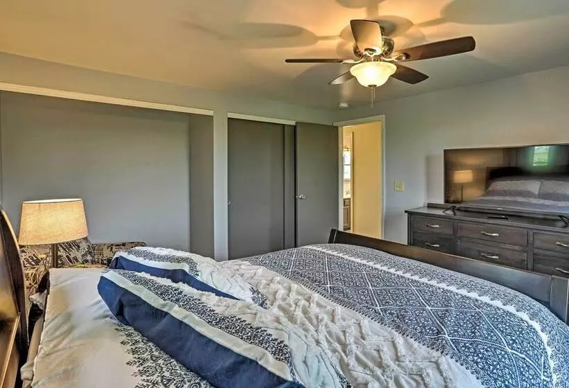 Millersburg Home W/ Covered Porch & Fire Pit!