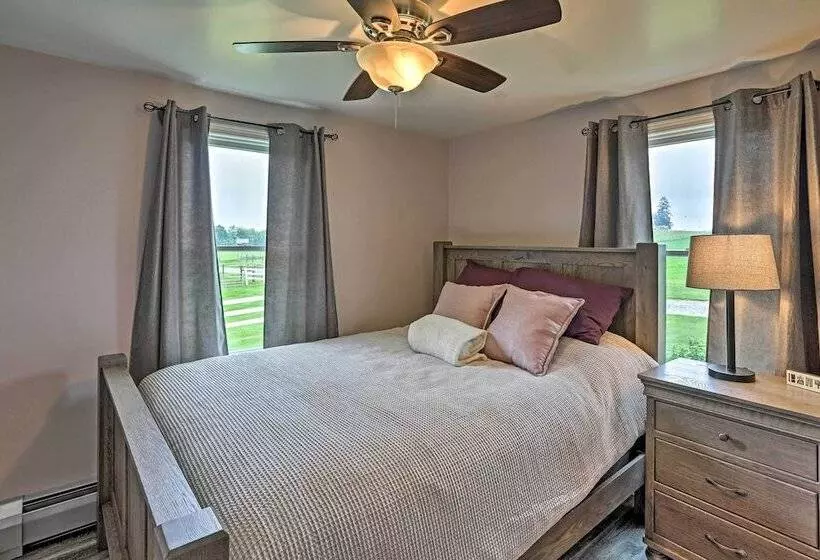 Millersburg Home W/ Covered Porch & Fire Pit!