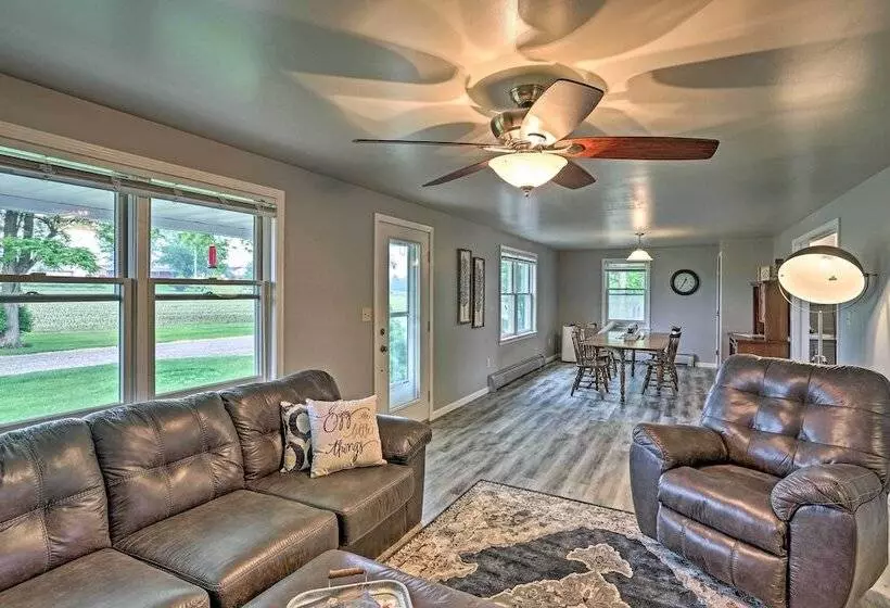 Millersburg Home W/ Covered Porch & Fire Pit!