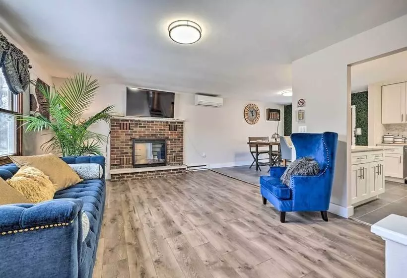 Modern East Stroudsburg Home W/ Pool + Fire Pit