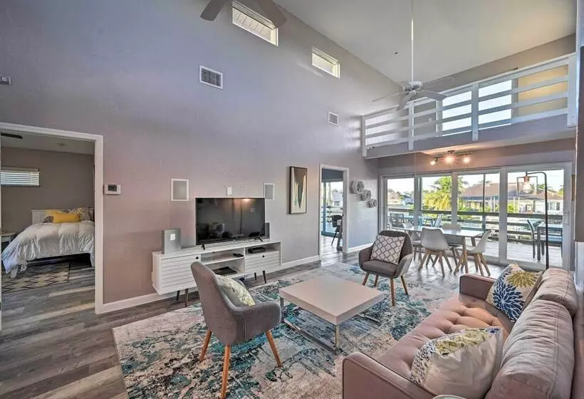 Modern Marco Island Retreat W/ Private Pool!