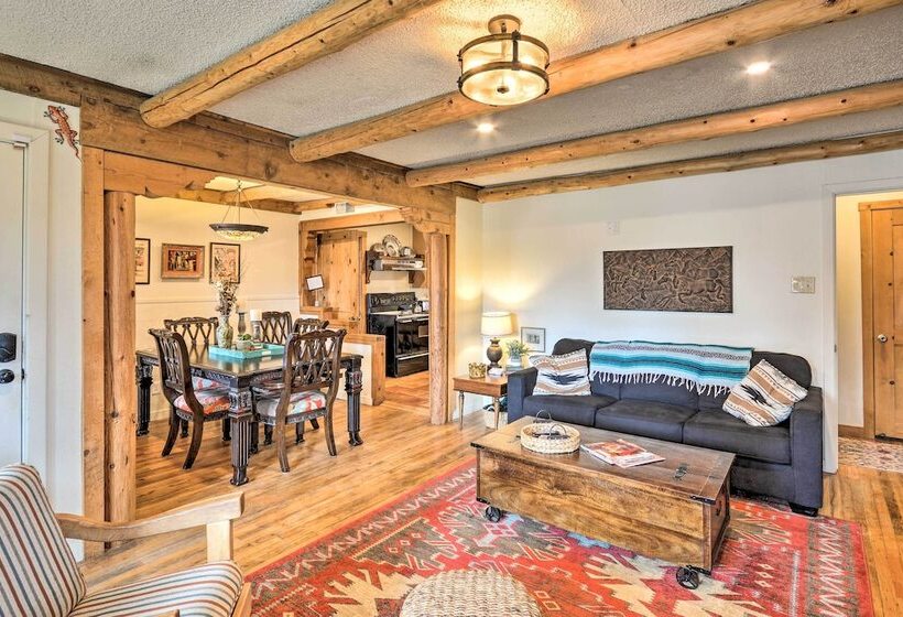 Pet Friendly Clovis Home: Yard, Pergola & Hot Tub