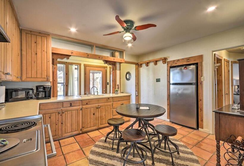 Pet Friendly Clovis Home: Yard, Pergola & Hot Tub