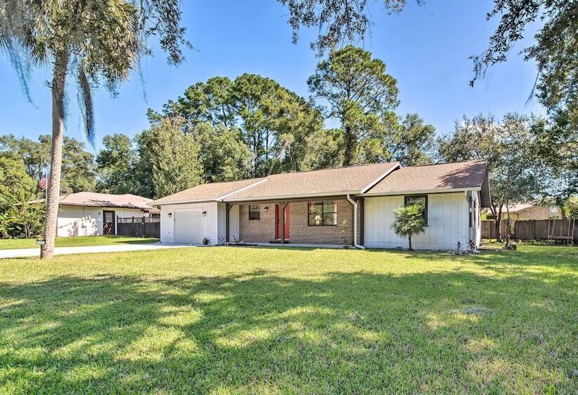 Pet Friendly Crystal River Home W/ Hot Tub!