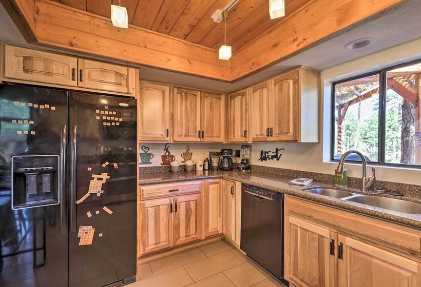 Prescott Cabin W/ Gas Grill ~ 3 Mi To Downtown!