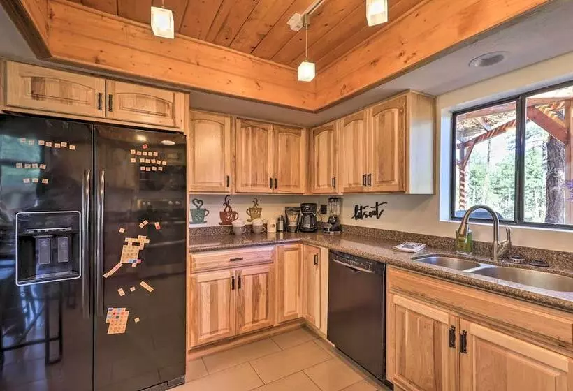 Prescott Cabin W/ Gas Grill ~ 3 Mi To Downtown!