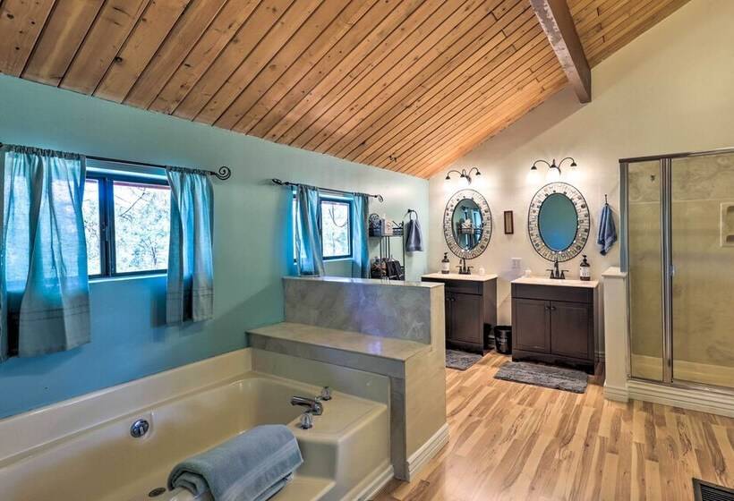 Prescott Cabin W/ Gas Grill ~ 3 Mi To Downtown!
