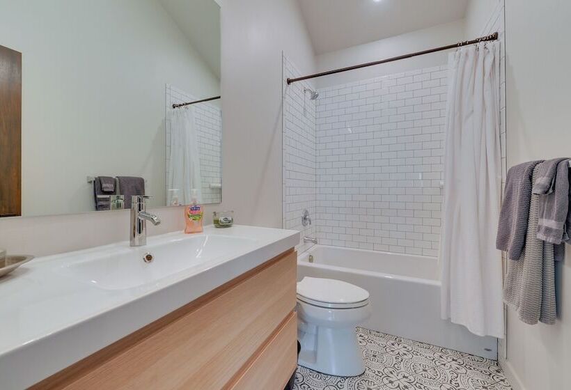 Quiet Alpine Hideaway W/ Panoramic Mountain Views!