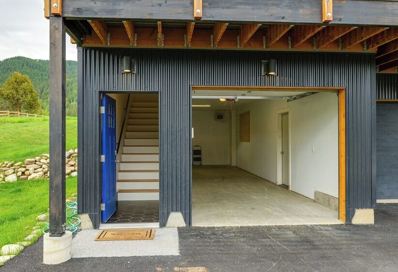 Quiet Alpine Hideaway W/ Panoramic Mountain Views!