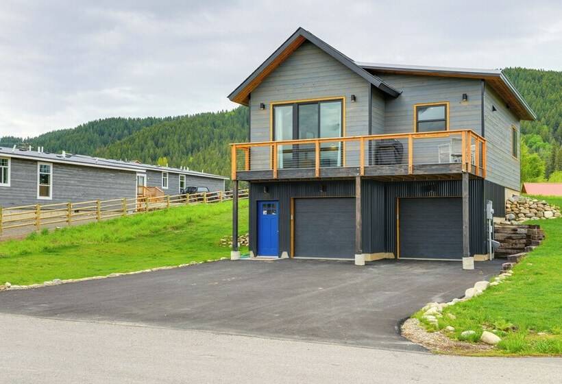 Quiet Alpine Hideaway W/ Panoramic Mountain Views!