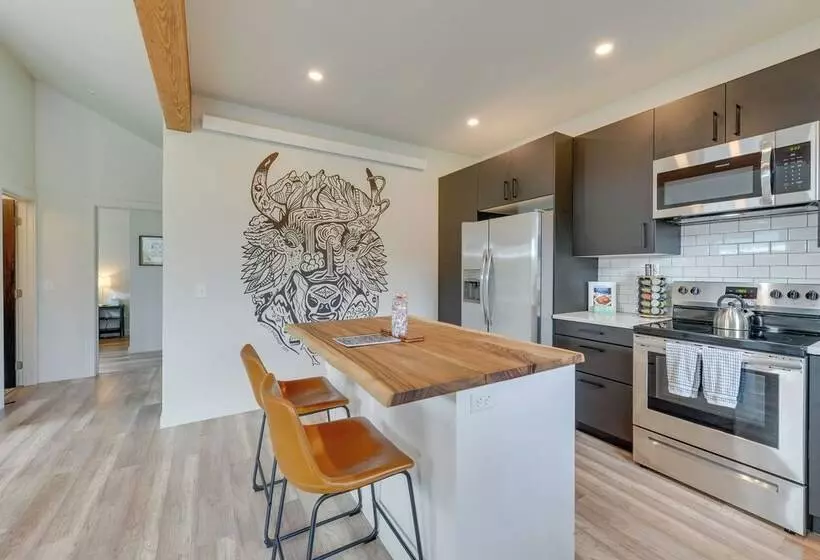 Quiet Alpine Hideaway W/ Panoramic Mountain Views!