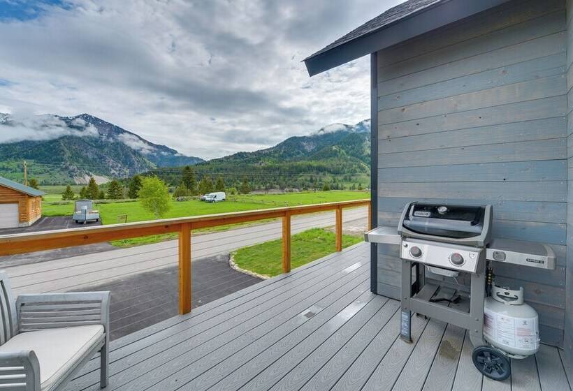 Quiet Alpine Hideaway W/ Panoramic Mountain Views!