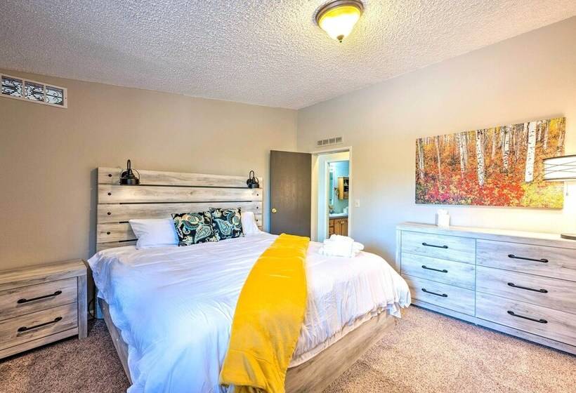 Red Feather Lakes Cabin W/ Wraparound Deck!