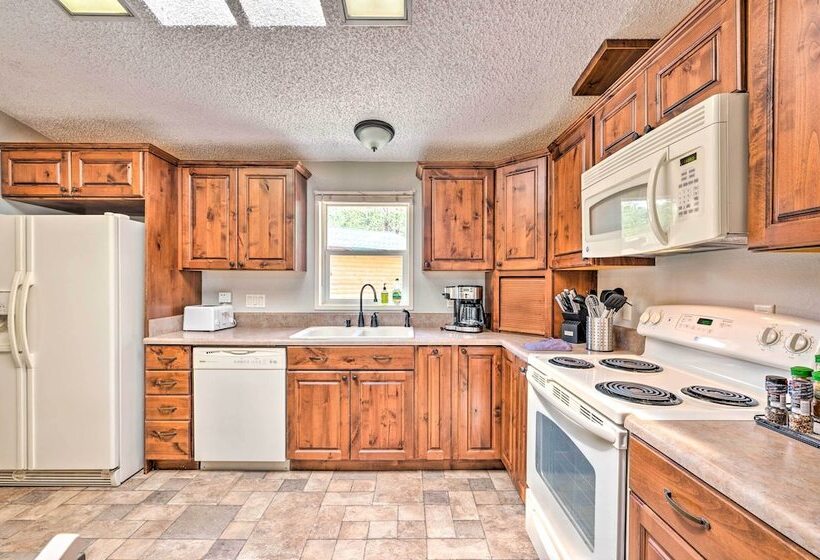 Red Feather Lakes Cabin W/ Wraparound Deck!