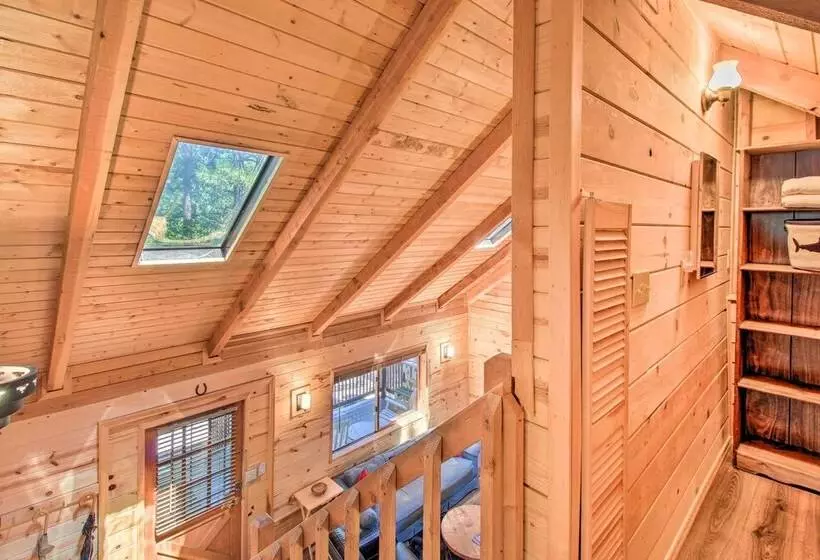 Pinetop Lakeside Cabin W/ Deck: Hike, Ski & Golf