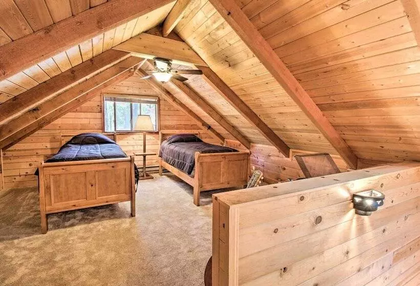Pinetop Lakeside Cabin W/ Deck: Hike, Ski & Golf