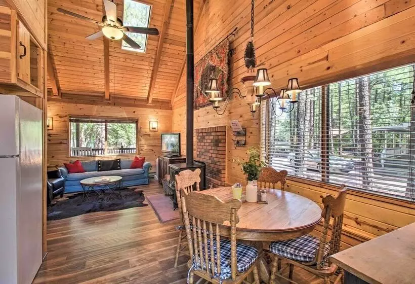 Pinetop Lakeside Cabin W/ Deck: Hike, Ski & Golf