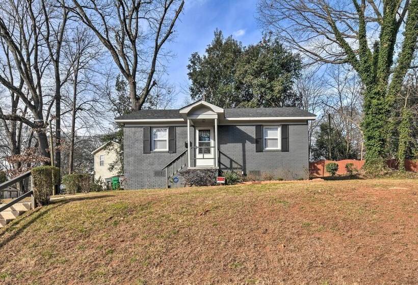 Renovated Charlotte Bungalow 3 Mi To Downtown!