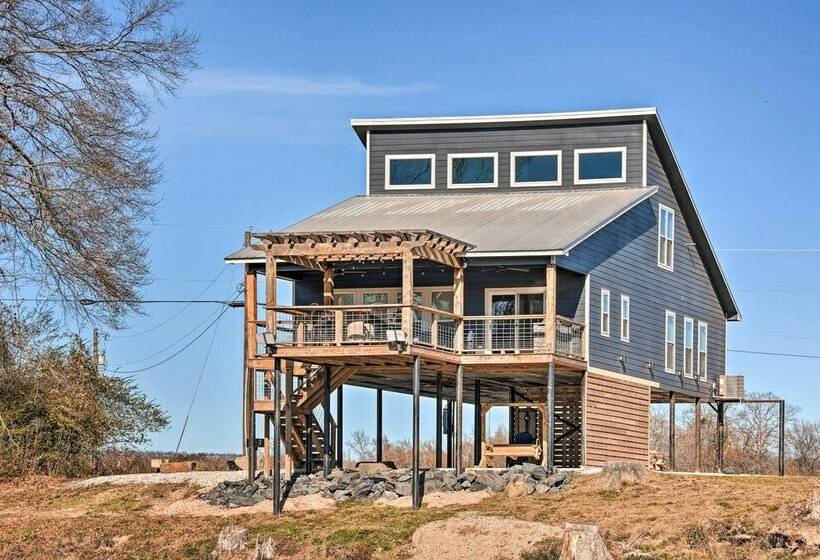 River Time Cabin W/ Games + Outdoor Oasis!