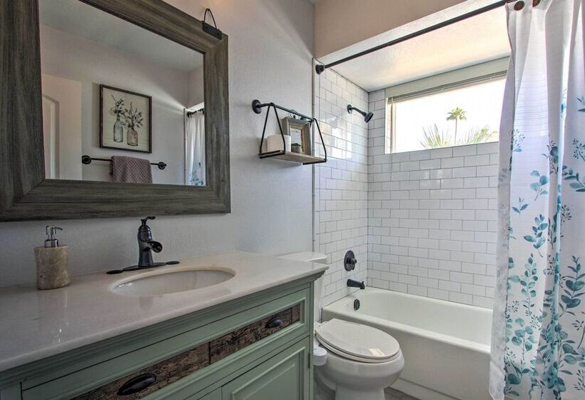 Pet Friendly Scottsdale Oasis W/ Pool & Bbq!
