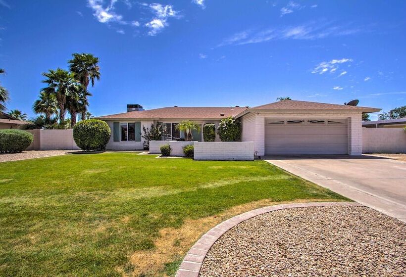 Pet Friendly Scottsdale Oasis W/ Pool & Bbq!