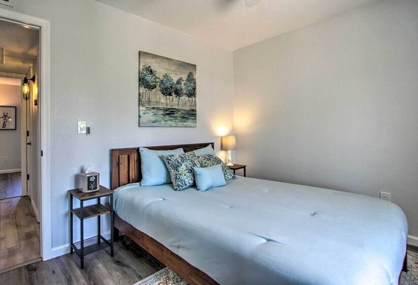 Pet Friendly Scottsdale Oasis W/ Pool & Bbq!